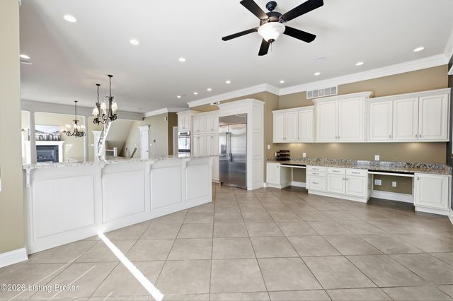 18701 Weatherford Cir, Louisville, KY 40245