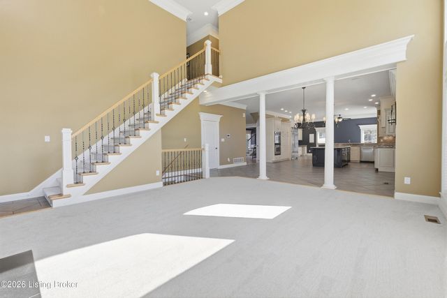 18701 Weatherford Cir, Louisville, KY 40245