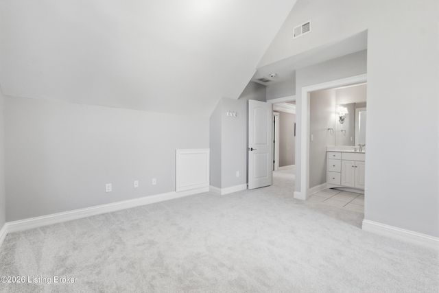 18701 Weatherford Cir, Louisville, KY 40245