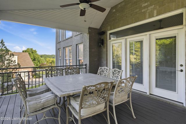 18701 Weatherford Cir, Louisville, KY 40245