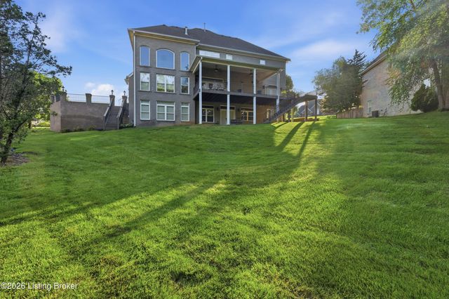 18701 Weatherford Cir, Louisville, KY 40245