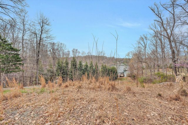 951 Piney Point RD, Union Hall, VA 24176