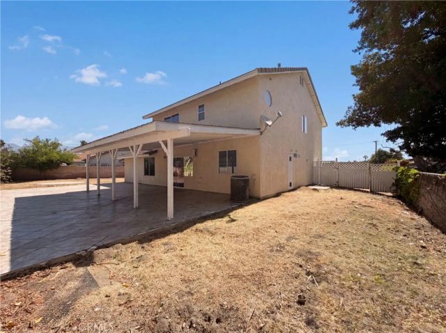 922 W Craig, Rialto, CA 92377