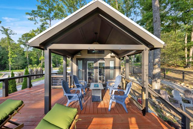 255 Waters Edge Way, Tracy City, TN 37387