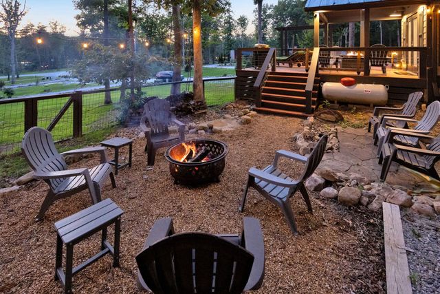 255 Waters Edge Way, Tracy City, TN 37387