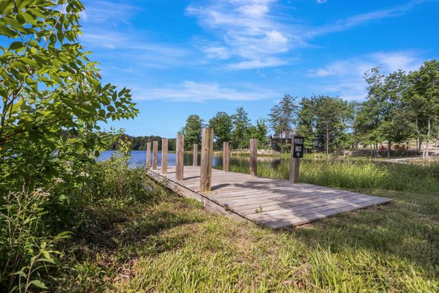 255 Waters Edge Way, Tracy City, TN 37387