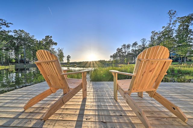 255 Waters Edge Way, Tracy City, TN 37387