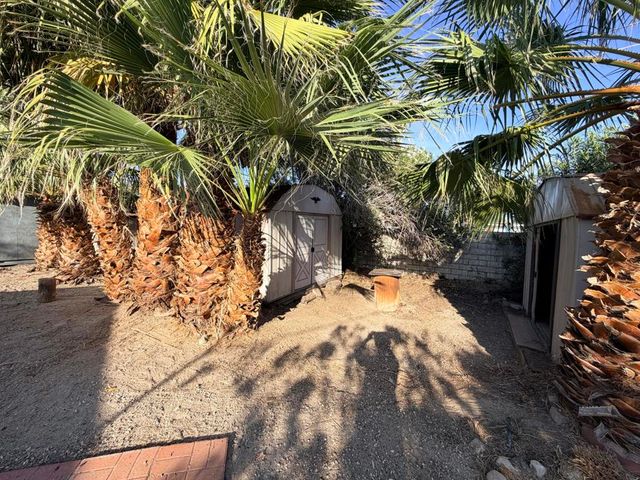 2290 N Milben Circle, Palm Springs, CA 92262
