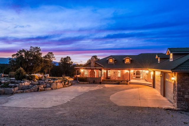 112 SEDILLO CANYON Road, Tijeras, NM 87059