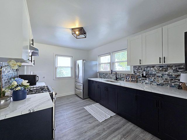 3334 N 92nd STREET, Milwaukee, WI 53222