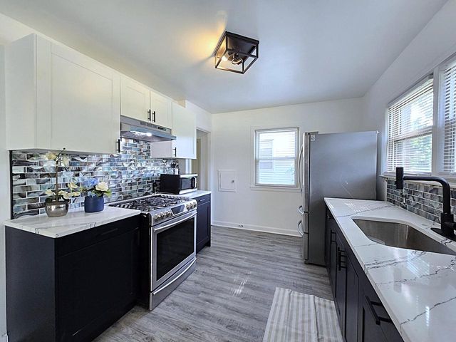 3334 N 92nd STREET, Milwaukee, WI 53222
