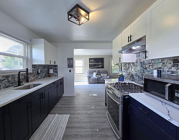 3334 N 92nd STREET, Milwaukee, WI 53222