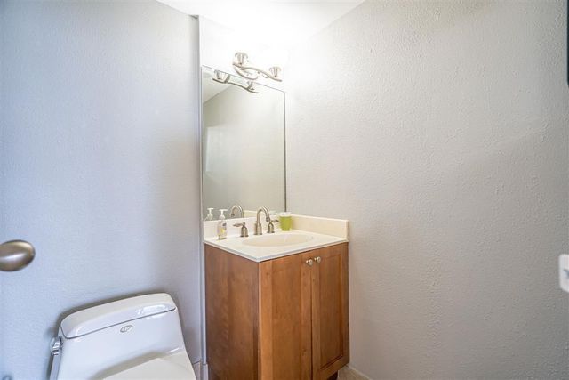 1830 Embassy Drive 409, West Palm Beach, FL 33401