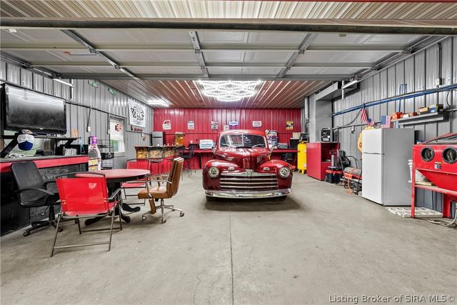 2601 Old State Rd 60, Henryville, IN 47126