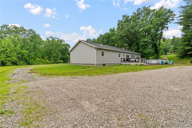 2601 Old State Rd 60, Henryville, IN 47126