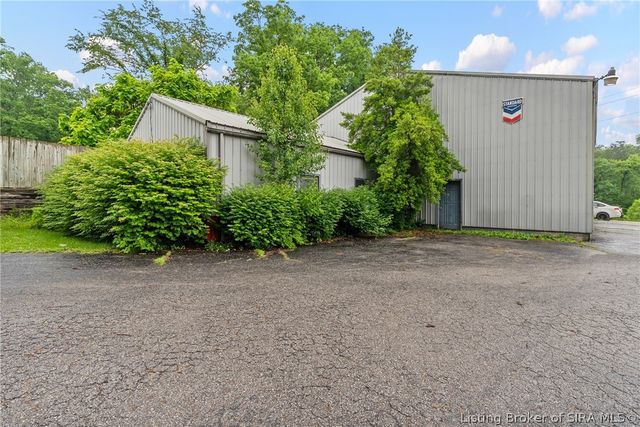 2601 Old State Rd 60, Henryville, IN 47126