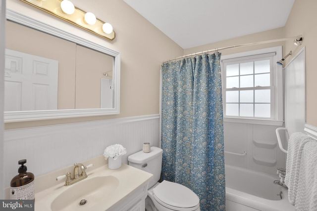 2610 DEAN DR, Wilmington, DE 19808