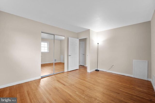 2610 DEAN DR, Wilmington, DE 19808