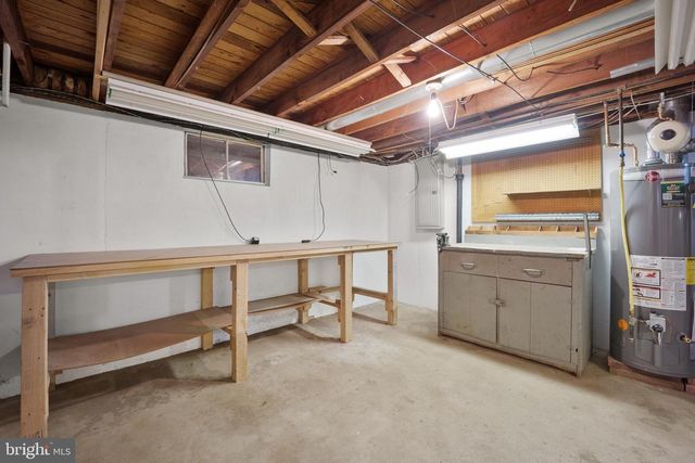 2610 DEAN DR, Wilmington, DE 19808