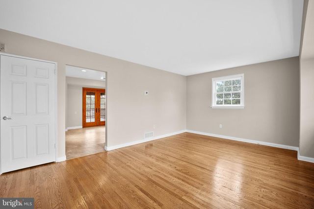 2610 DEAN DR, Wilmington, DE 19808