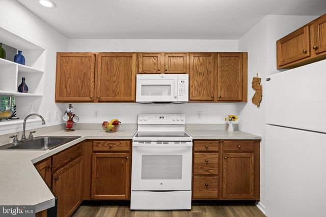 42 PEPPERGRASS DR N, Mt Laurel, NJ 08054