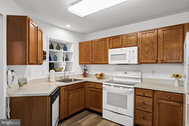 42 PEPPERGRASS DR N, Mt Laurel, NJ 08054