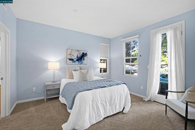 2081 Tsushima St, Hercules, CA 94547
