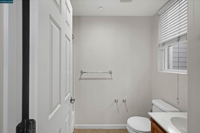2081 Tsushima St, Hercules, CA 94547