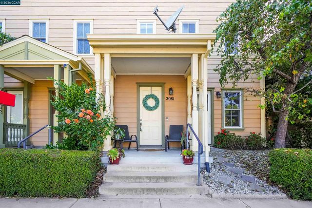 2081 Tsushima St, Hercules, CA 94547