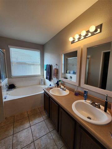 1034 W South ST, Leander, TX 78641