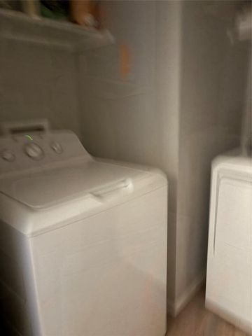 1034 W South ST, Leander, TX 78641