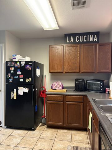 1034 W South ST, Leander, TX 78641