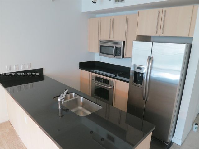 1111 SW 1 AV 1118-N, Miami, FL 33130