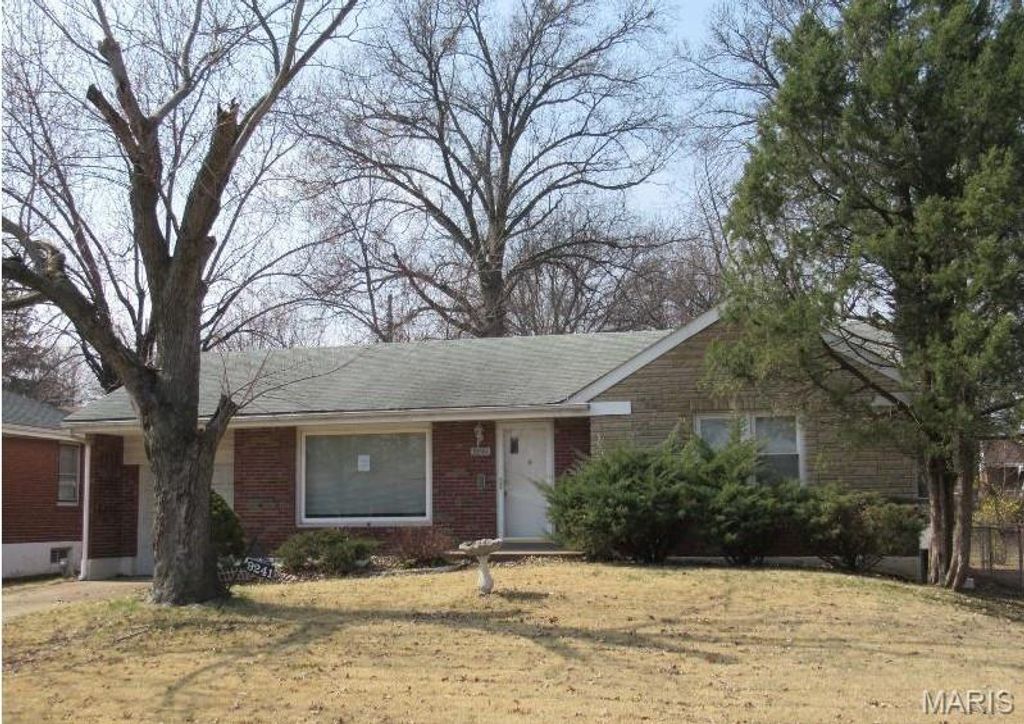9241 Halbrook Drive, Bellefontaine Nghbrs, MO 63137