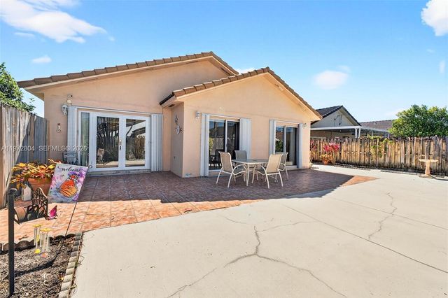 14345 SW 172nd Ln, Miami, FL 33177