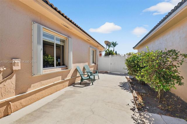 14345 SW 172nd Ln, Miami, FL 33177