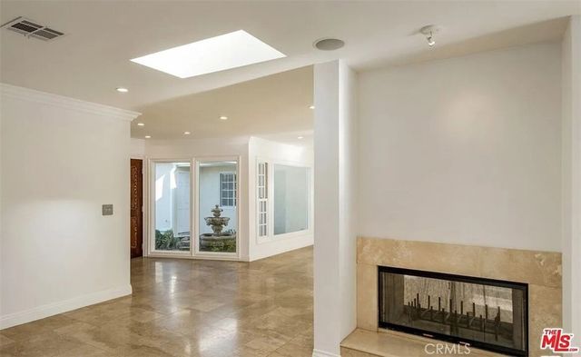 1212 San Vicente, Santa Monica, CA 90402