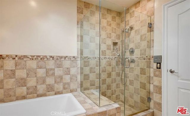 1212 San Vicente, Santa Monica, CA 90402