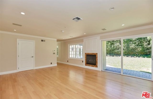 1212 San Vicente, Santa Monica, CA 90402