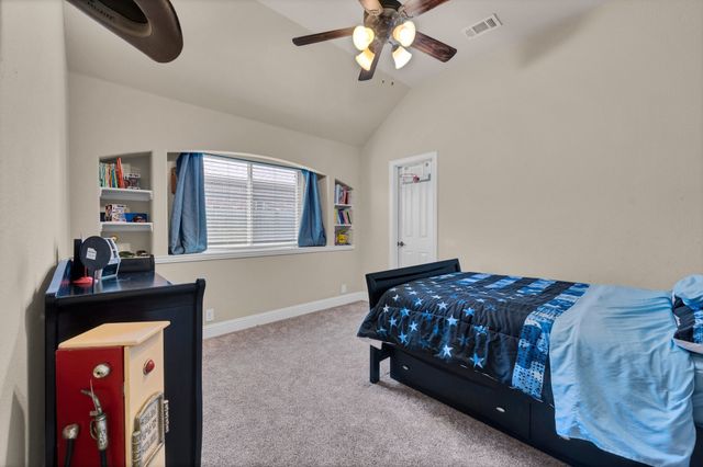 918 Newcastle Drive, Midlothian, TX 76065