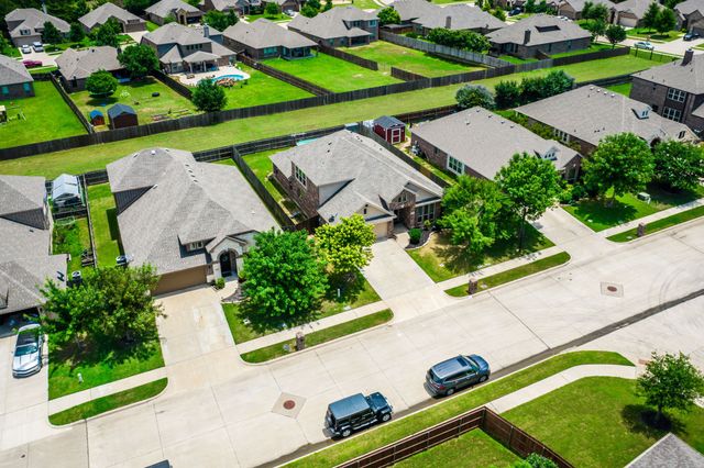 918 Newcastle Drive, Midlothian, TX 76065
