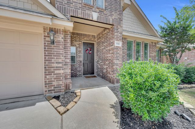 918 Newcastle Drive, Midlothian, TX 76065