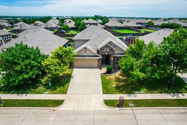 918 Newcastle Drive, Midlothian, TX 76065