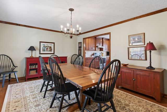 4919 Hamilton Drive, Davenport, IA 52807