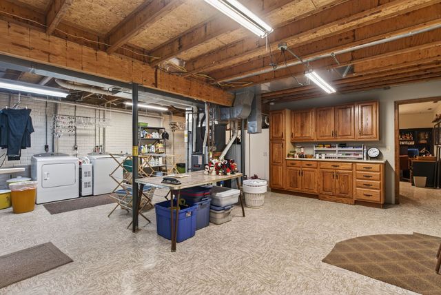 4919 Hamilton Drive, Davenport, IA 52807