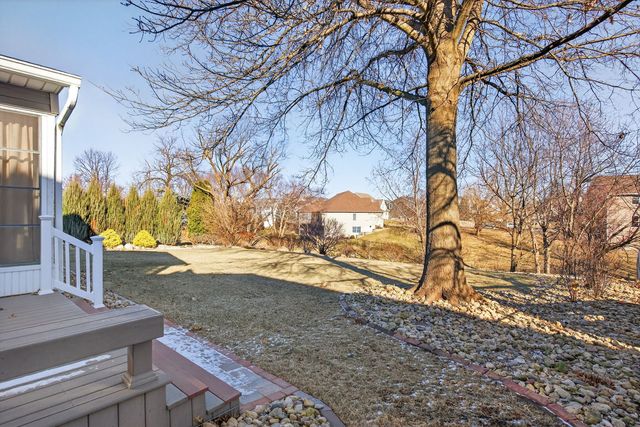 4919 Hamilton Drive, Davenport, IA 52807