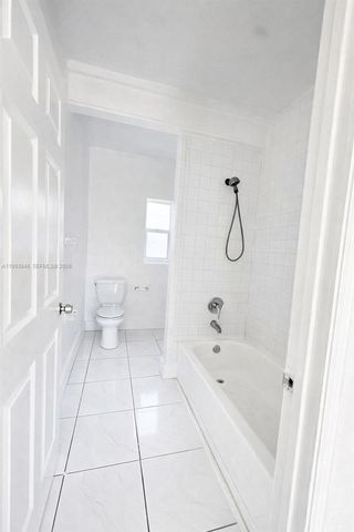 715 SW 6th St 2, Dania Beach, FL 33004