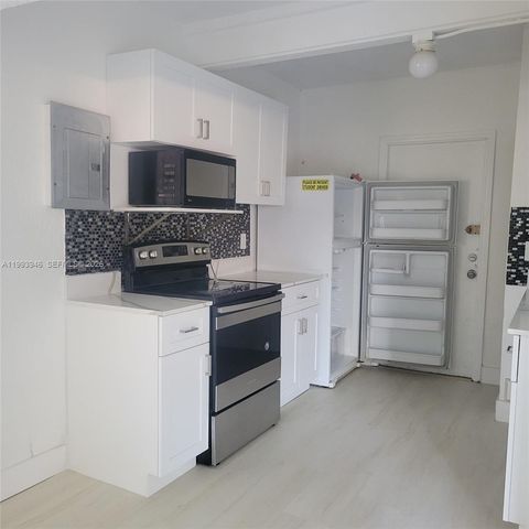 715 SW 6th St 2, Dania Beach, FL 33004