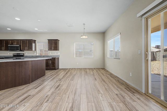 3255 N 84TH Avenue, Phoenix, AZ 85037