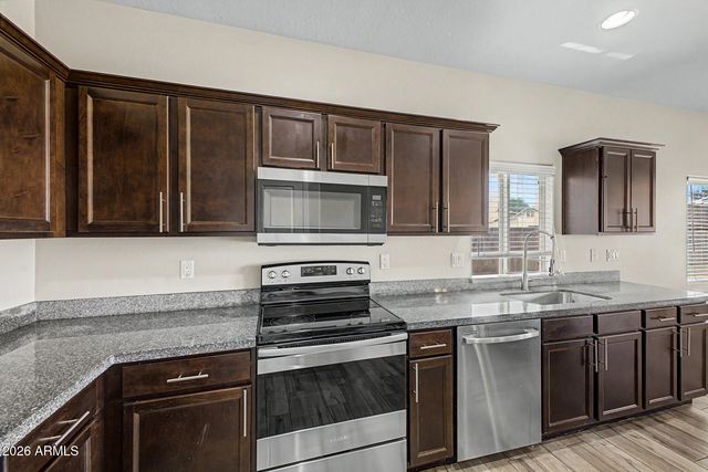3255 N 84TH Avenue, Phoenix, AZ 85037